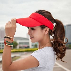 2 PC's lichtgewicht en comfortabel Visor Cap voor vrouwen in openlucht Golf Tennis met joggen verstelbare riem (rood)