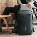 Mode mannen rugzak multifunctionele waterdichte laptoptas reistas met USB-Oplaadpoort (zwart)