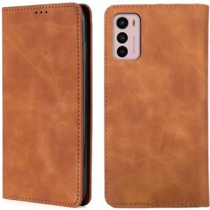 For Motorola Moto G42 4G Skin Feel Magnetic Horizontal Flip Leather Phone Case(Light Brown)