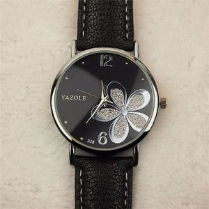 YAZOLE dames OL stijl vier-blad klaver patroon quartz horloge (338 zwarte plaat Zilveren bloem zwarte gordel)