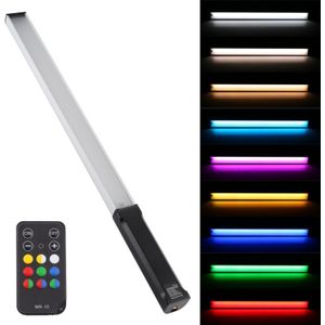 PULUZ RGB kleurrijke foto LED stick Instelbare kleurtemperatuur handheld LED vulling licht met afstandsbediening (zwart)