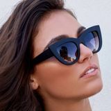Cat Eye gespiegeld metalen Frame UV400 zonnebril voor vrouwen