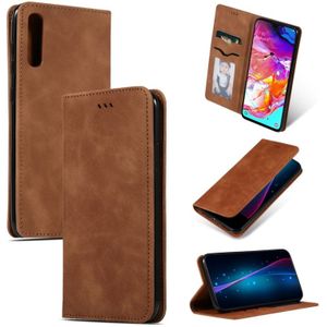 Retro huid feel Business magnetische horizontale Flip lederen case voor Samsung Galaxy A70 (bruin)