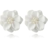 2 PC's mooie witte bloem parel hanger Cirkel oorbellen