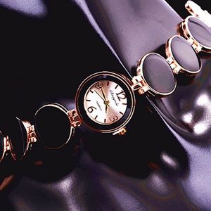 Vrouwen ronde wijzerplaat armband quartz horloge (zwart)