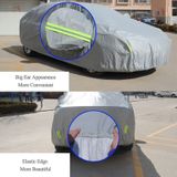 PVC anti-stof Sunproof hatchback auto cover met waarschuwings stroken  geschikt voor Auto's tot 4 1 m (160 inch) in lengte