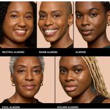 Bobbi Brown Weightless Skin Foundation SPF15 30ml (Various Shades) - Warm Almond