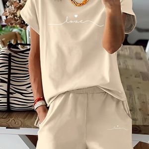 TEMU Europäisches und amerikanisches Frühling- und Sommer-Set für Damenbekleidung mit Herzzubehör, darunter ein bedrucktes Freizeit-T-Shirt und Shorts.