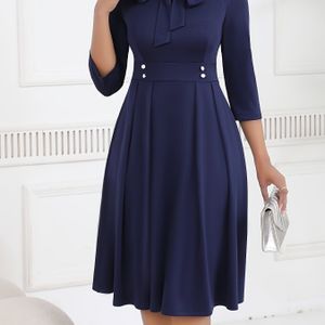 TEMU Elegantes Schlankmachendes Midi-Kleid für Damen - Schickes Einfarbiges mit Krawattenkragen, 3/4-Ärmeln & Knopfdetail, Dehnbarer Polyester-Mix, Maschinenwaschbar