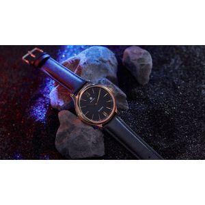 Iarval Watch (Goud/zwart) by Iarvel Magic and Bluether Magic