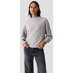 Grijze gebreide trui met ballonmouwen