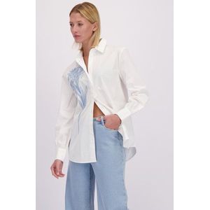 Witte blouse met lichtblauw detail