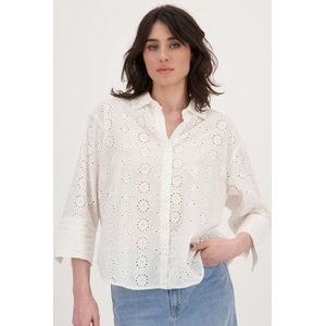 Witte blouse met ajour details