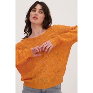 Oranje gebreide trui