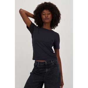 Donkergrijs ribgebreid T-shirt