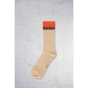 Beige sokken met rood glitterend detail