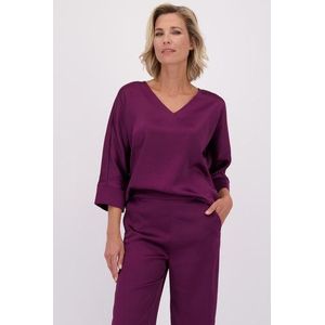 Glanzende paarse blouse
