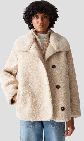 Jack van teddybont met knoopsluiting, model 'Hafine'