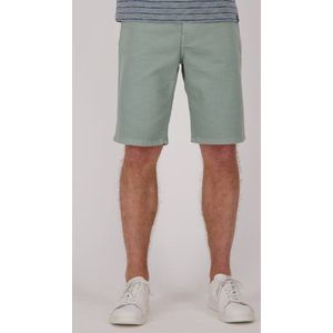 Lichtgroene bermuda