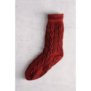 Bordeaux sokken met kabelmotief