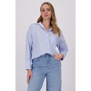 Witte blouse met lichtblauwe strepen