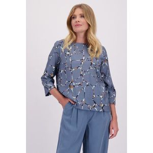 Blauwe blouse met driekwartmouwen en print