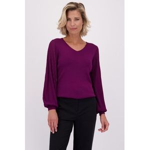 Donkerpaarse trui met V-hals