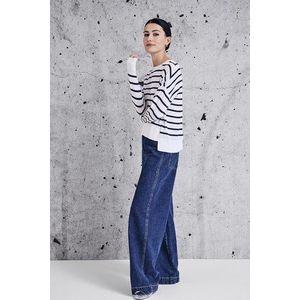 Witte trui met Bretonse streep