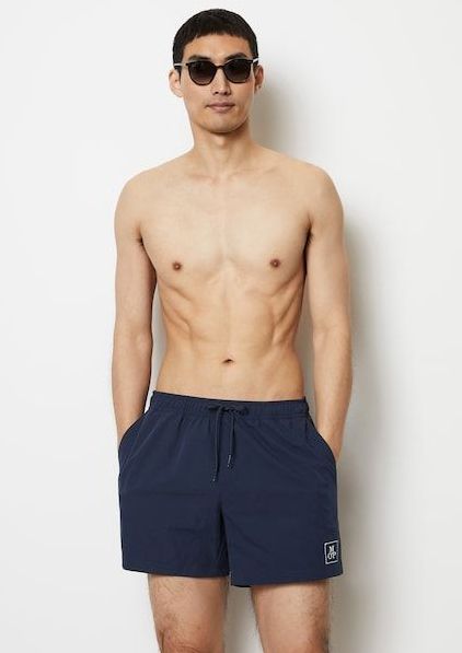 Marc O'Polo Badeshorts »Essentials«, mit dezentem Logoprint