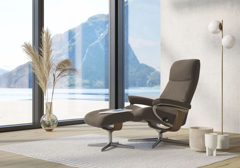 Stressless® Relaxsessel »View«, (Set, Relaxsessel mit Hocker), mit Hocker, mit Cross Base, Größe S, M & L, Holzakzent Eiche