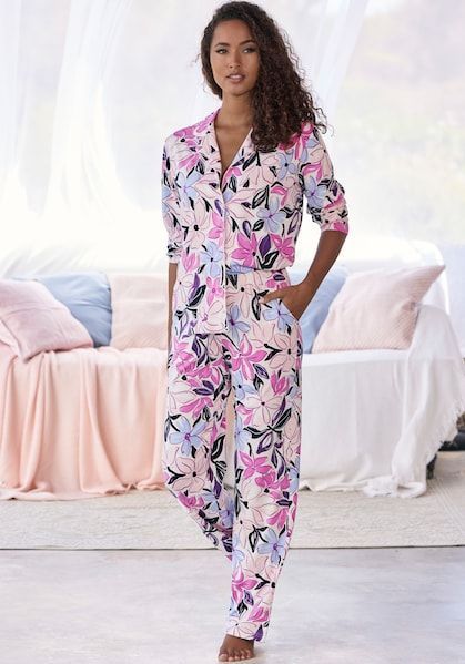 LASCANA Pyjama, (2 tlg.), mit schönem Alloverdruck