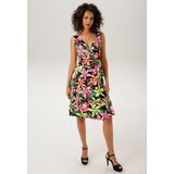 Aniston CASUAL Sommerkleid, mit farbenfrohem, großflächigem Blumendruck - jedes Teil ein Unikat