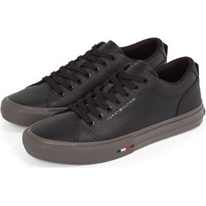 Tommy Hilfiger Sneaker »TH HI VULC STREET LTH PATCH«, Freizeitschuh, Halbschuh, Schnürschuh mit kleiner Logoflagge