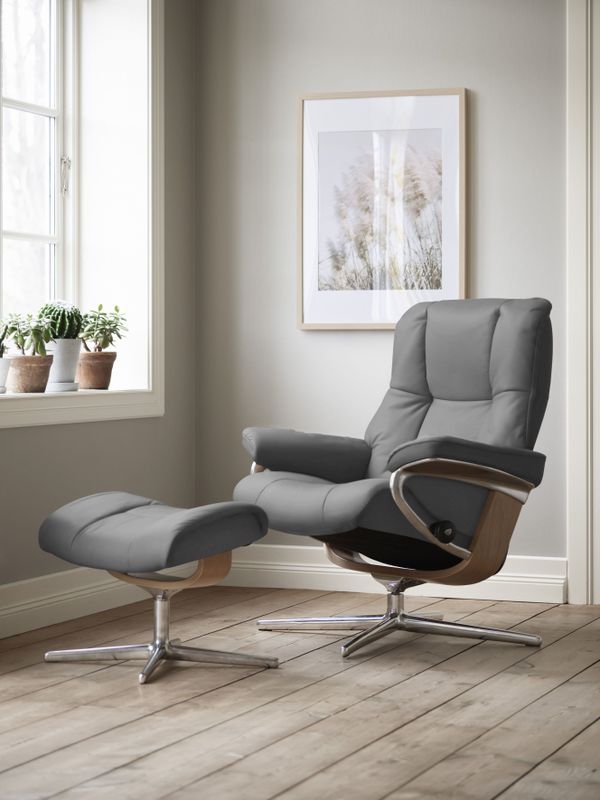 Stressless® Relaxsessel »Mayfair«, (Set, Relaxsessel mit Hocker), mit Hocker, mit Cross Base, Größe S, M & L, Holzakzent Eiche