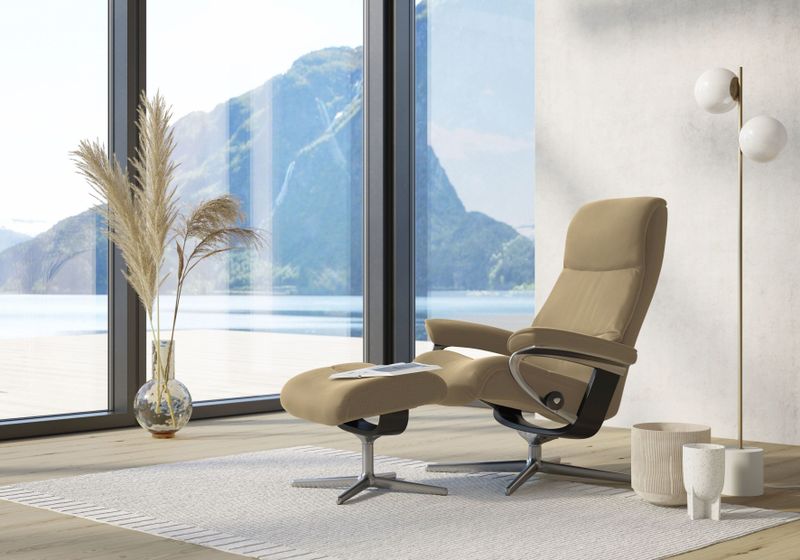 Stressless® Relaxsessel »View«, (Set, Relaxsessel mit Hocker), mit Hocker, mit Cross Base, Größe S, M & L, Holzakzent Schwarz
