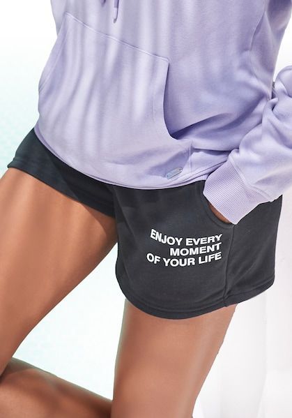 Buffalo Sweatshorts, mit Statement Druck, Loungewear