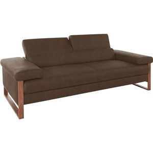 W.SCHILLIG 2,5-Sitzer »finn«, German Design Award 2016, Fußgestell Nussbaum natur, Breite 230 cm