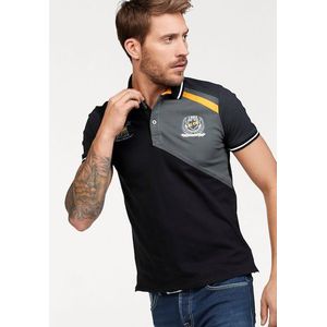 Bruno Banani Poloshirt, Kurzarm, körpernahe Passform, unifarben, mit Polokragen