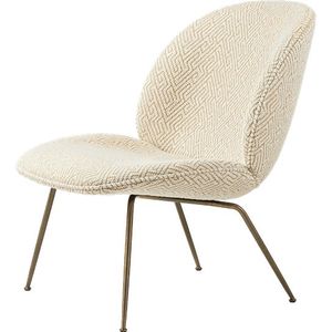 GUBI Beetle Fauteuil Dora Bouclé met Poten in Antiek Messing