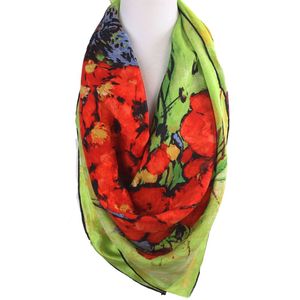 Vierkante zijden sjaal in groen met bloemenprint