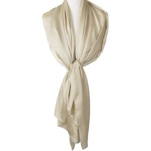 Zacht goud kleurige zijde-blend sjaal