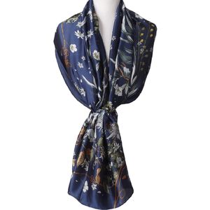 Zijde blend sjaal in donkerblauw met geïllustreerde bloemenprint