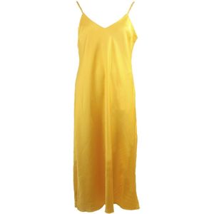 Satijnen jurk in goudgeel
