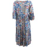 Blauwe jurk met bloemen- en paisley print