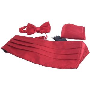 Set met cumberband, pochet en strik in rood