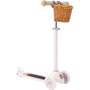 Roze microstep met mandje en 3 wielen voor kinderen
