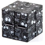 3 STUKS Oneindige Magische Kubus Halloween & Kerst Thema Decompressie Pocket Cube Tweede Orde Kubus Speelgoed (No.335k-10 Skelet Zwart Wit)