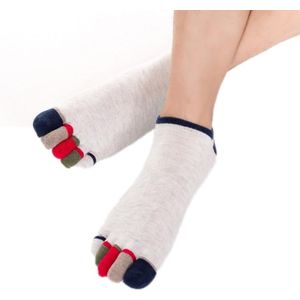 Mannen met een lage topkleuren absorberen vijf vinger katoenen sokken  vrije maat