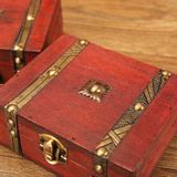 Antieke houten dubbele riem sieraden doos  specificatie: originele gesp