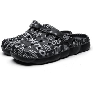 Lente en zomer mannen EVA casual ademende sandalen brief strandschoenen slippers  maat: 42 (zwart)